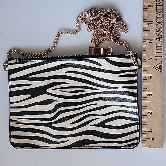 Zebra Print Small Crossbody Bag, Zip Closure with Chain Strap. - Picture 8 of 8